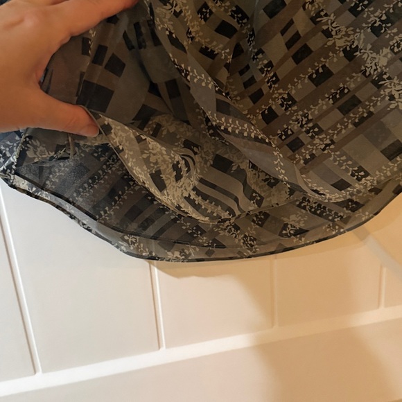 CAbi Graph Blouse - Picture 5 of 12